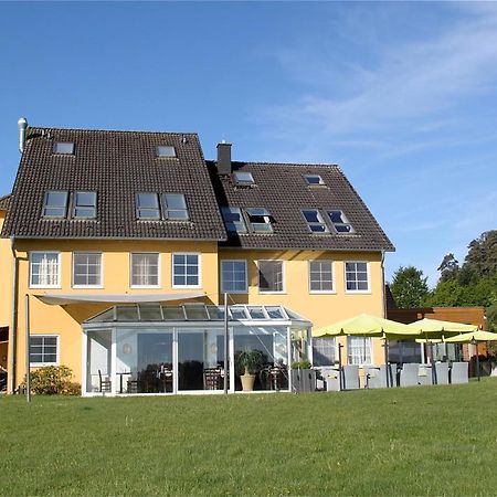 Hotel Am Mueritz-Nationalpark Варен Екстериор снимка