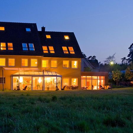 Hotel Am Mueritz-Nationalpark Варен Екстериор снимка