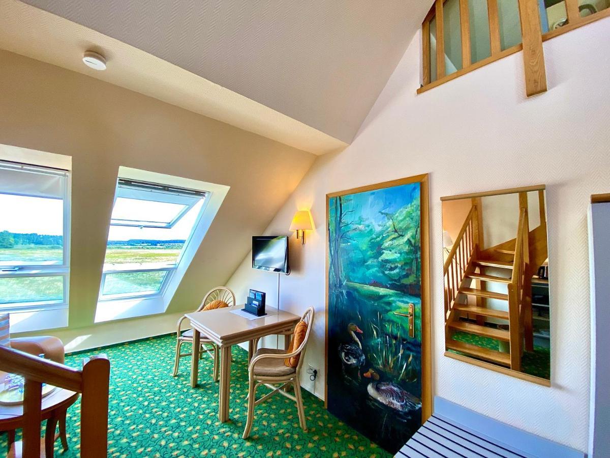 Hotel Am Mueritz-Nationalpark Варен Екстериор снимка